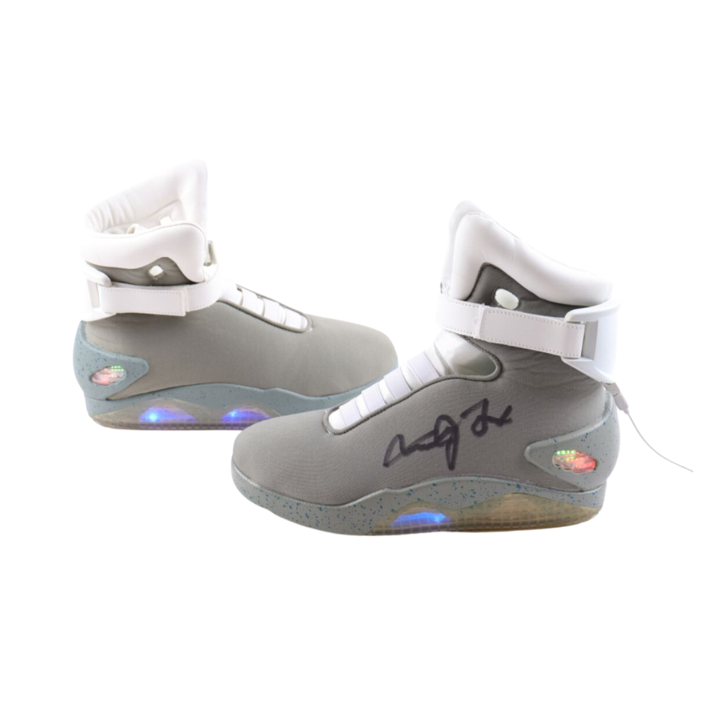 Zapatos Nike Mag Replica de "Volver al Futuro Parte I" Firmados por Michael J. Fox